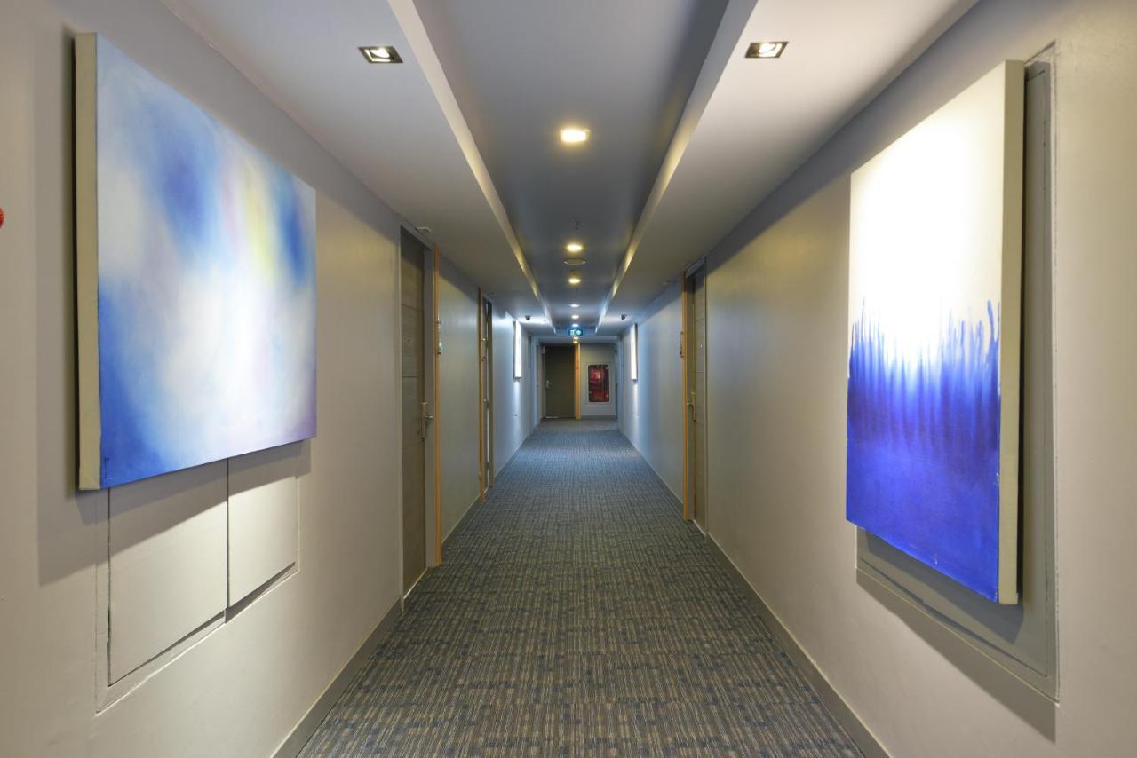 Arize Hotel Sukhumvit Банкок Екстериор снимка