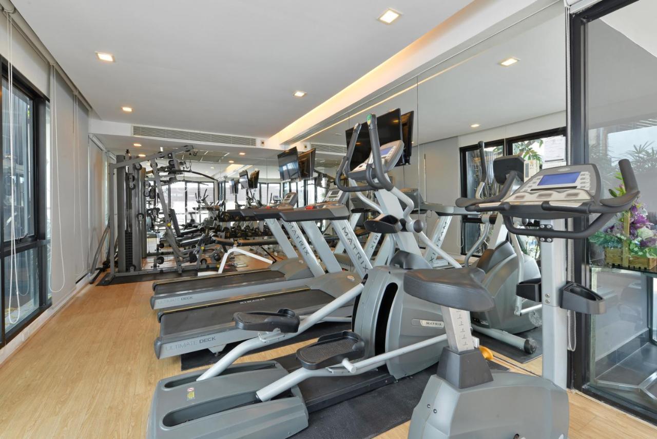 Arize Hotel Sukhumvit Банкок Екстериор снимка