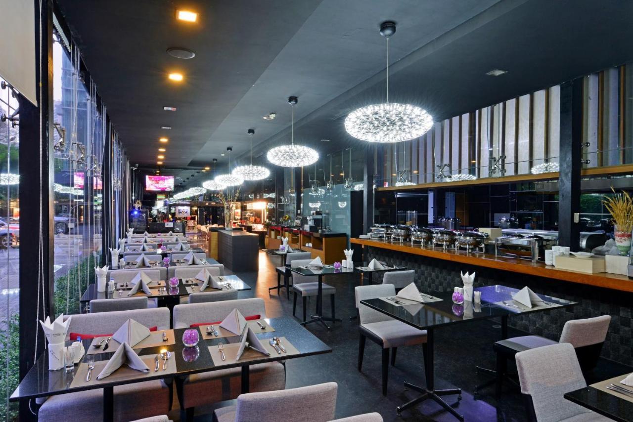 Arize Hotel Sukhumvit Банкок Екстериор снимка