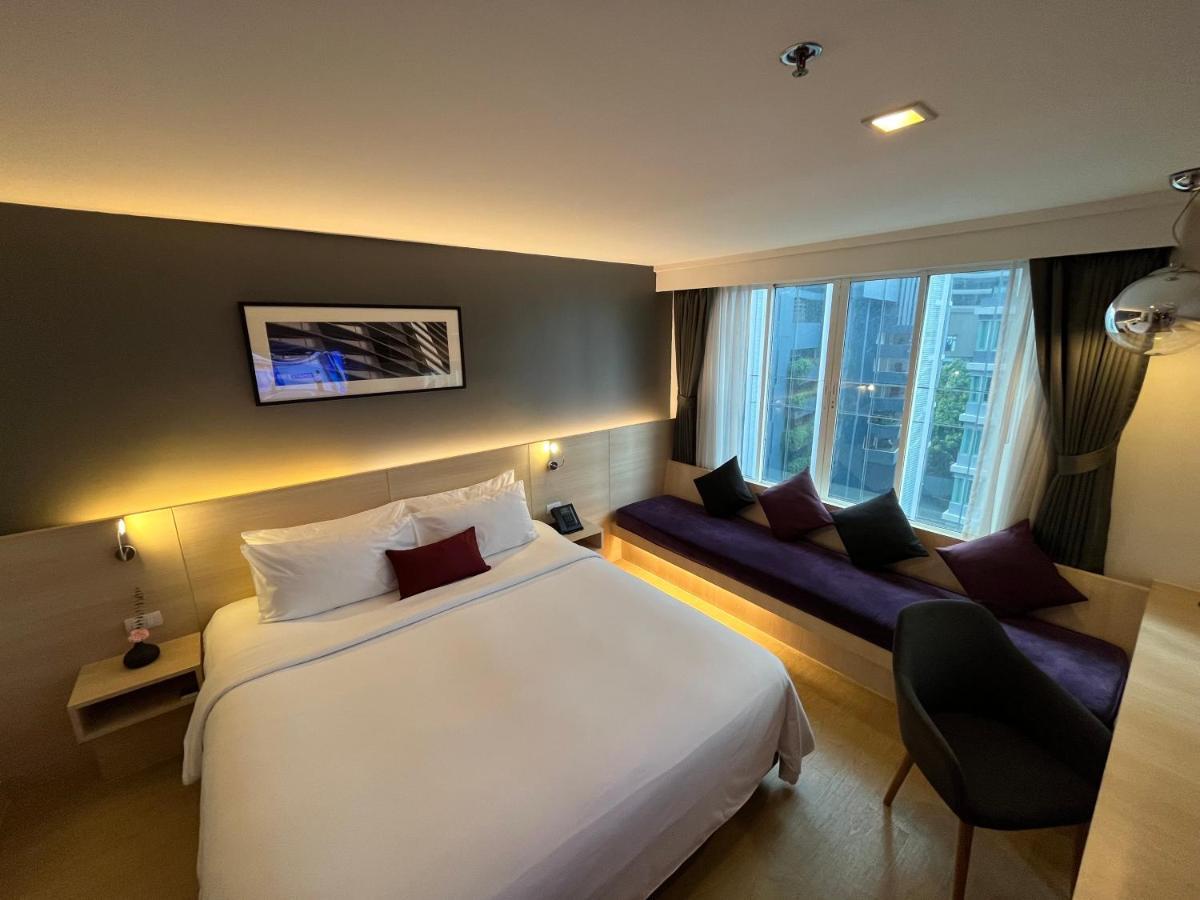 Arize Hotel Sukhumvit Банкок Екстериор снимка