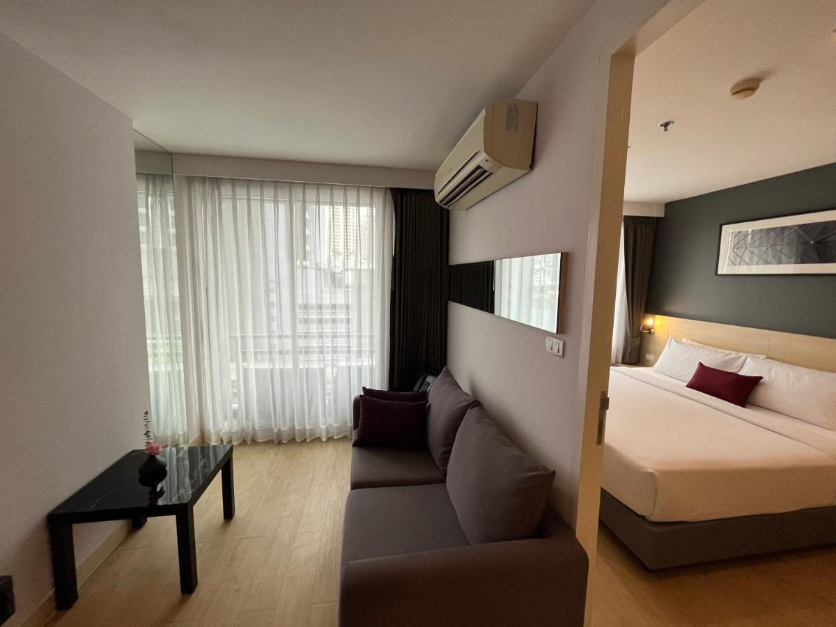 Arize Hotel Sukhumvit Банкок Екстериор снимка