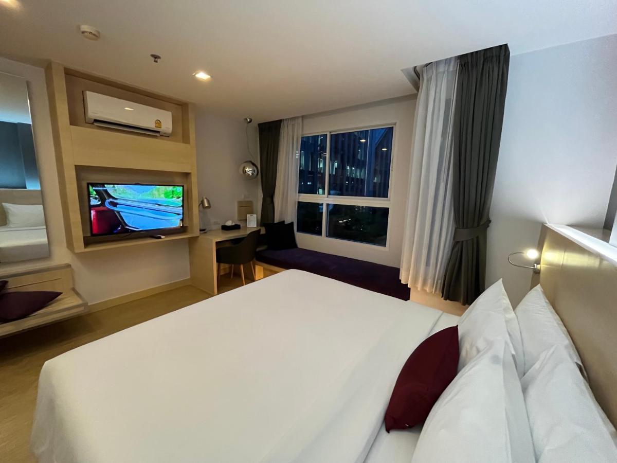 Arize Hotel Sukhumvit Банкок Екстериор снимка
