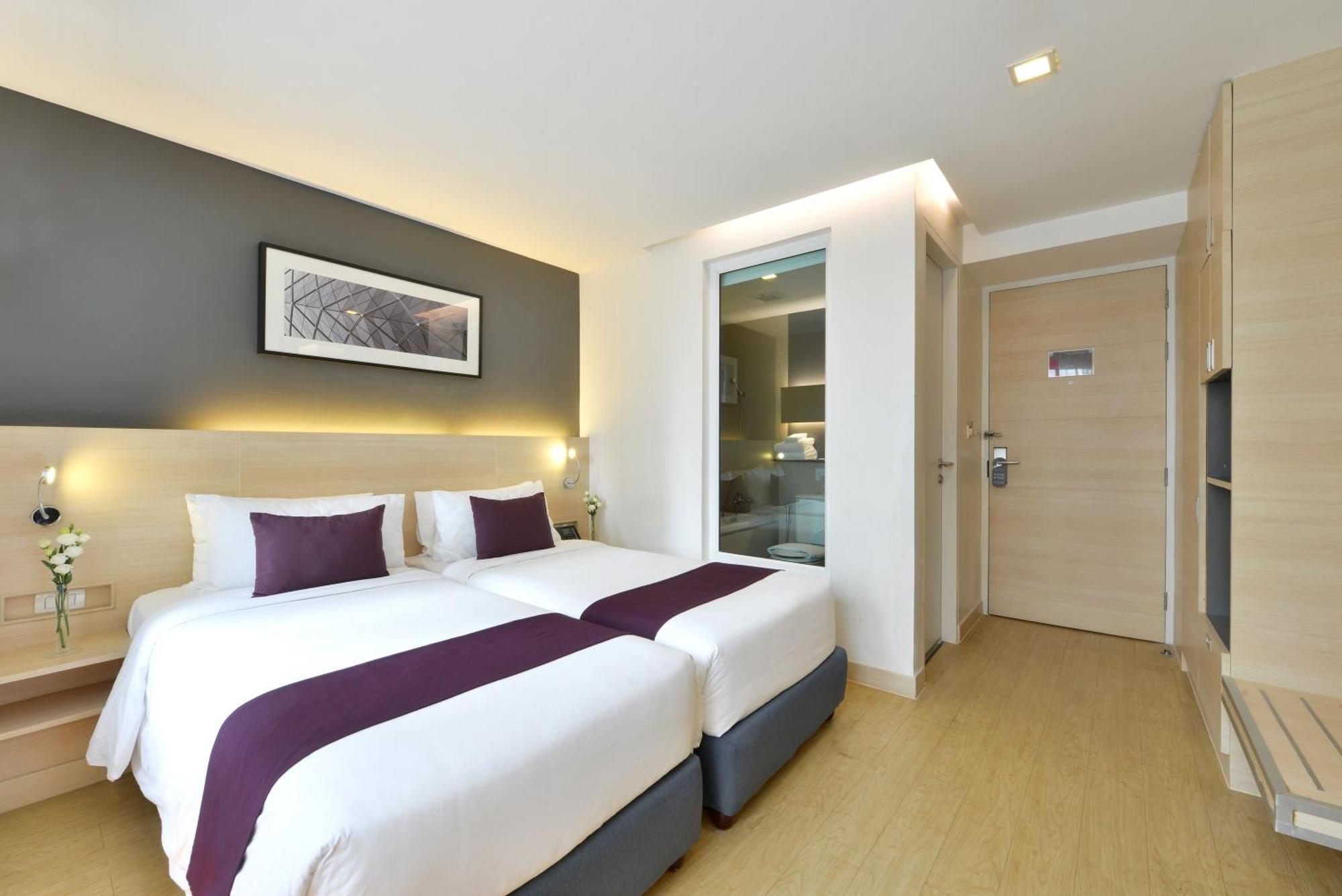 Arize Hotel Sukhumvit Банкок Стая снимка