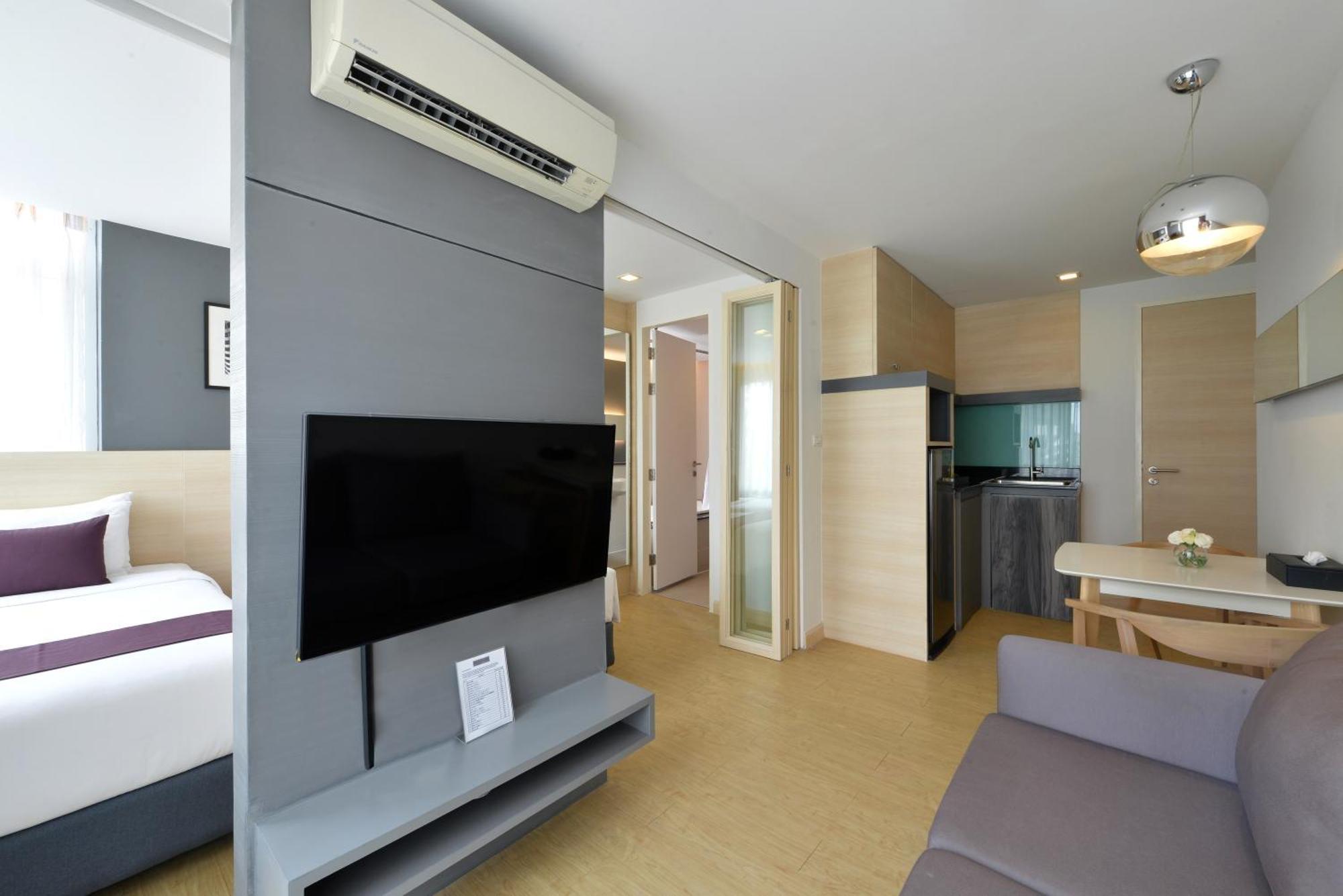 Arize Hotel Sukhumvit Банкок Стая снимка
